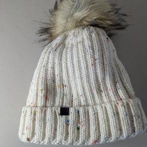 David & Young Speckled Knit Beanie Hat Faux Fur Pom Pom Winter Cap